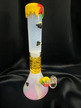 Load image into Gallery viewer, Stratus Silicone Bee Clear Freezable Waterpipe