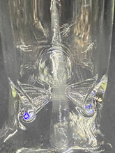 Load image into Gallery viewer, Classic Bent Neck Beaker Glass W/P Medium