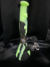 Load image into Gallery viewer, Stratus Bee Silicone Water Pipe