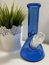 Load image into Gallery viewer, Glass Bong 8"