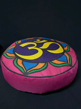Load image into Gallery viewer, Round Yoga Meditation Cushion