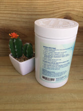 Load image into Gallery viewer, Crud Bud Reusable Glass Cleaner