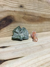 Load image into Gallery viewer, Animal Glass Pipe