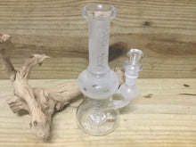 Load image into Gallery viewer, Glass Bong 8"
