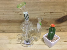 Load image into Gallery viewer, Glass Bong 8"