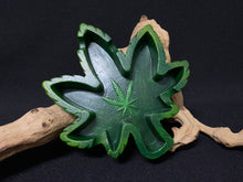 Load image into Gallery viewer, Hemp Leaf Ashtray