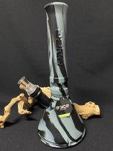 Load image into Gallery viewer, Eyce Beaker Silicone Water Pipe