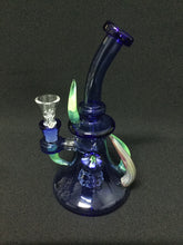 Load image into Gallery viewer, Glass Bong 8"