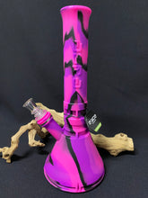 Load image into Gallery viewer, Eyce Beaker Silicone Water Pipe