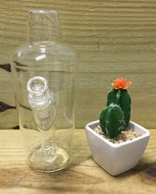 Load image into Gallery viewer, Grav Sip Series - Martini Shaker