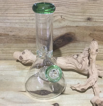 Load image into Gallery viewer, Glass Bong 8"