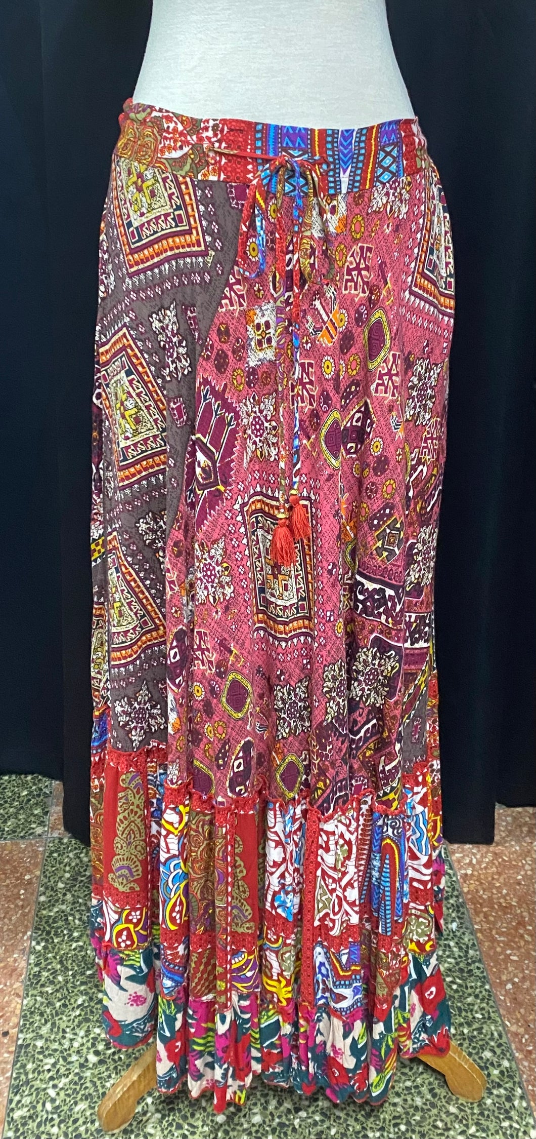 Jibon Skirt & Dress