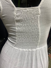 Load image into Gallery viewer, Amaia Dress
